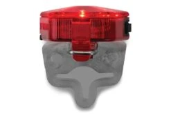 RuffWear Audible Beacon™ Safety Light Red Currant One Size -Wuff Wohnen Verkäufe 5530 Audible Beacon Adaptor Profile WEB 56b2ae30 afdb 44ca 8e1b 1dd135006ac3 1024x1024