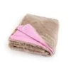 Doodlebone Kuscheldecke Plüsch Pink/beige 150x100cm 2 Doodlebone Kuscheldecke Plüsch Pink/beige 150x100cm -Wuff Wohnen Verkäufe Doodlebone Decke Beige Pink RGB 800x800px1