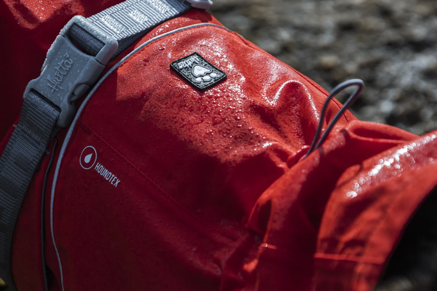 Hurtta Monsun Regenmantel ECO, Rosenrot (rosehip) 8 Hurtta Monsun Regenmantel ECO, Rosenrot (rosehip) – Bild 6