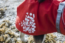 Hurtta Monsun Regenmantel ECO, Rosenrot (rosehip) 11 Hurtta Monsun Regenmantel ECO, Rosenrot (rosehip) -Wuff Wohnen Verkäufe Hurtta Monsooncoat Rosehip 13