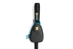 RuffWear Stash Bag™ Twilight Gray 12 RuffWear Stash Bag™ Twilight Gray -Wuff Wohnen Verkäufe Web 3573 Stash Bag Twilight Gray Front On Leash