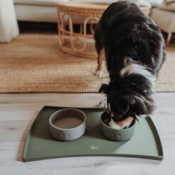 Hunter Napfunterlage Selection S 48x30cm Olivgrün -Wuff Wohnen Verkäufe hunter unterlageselectionOliv2